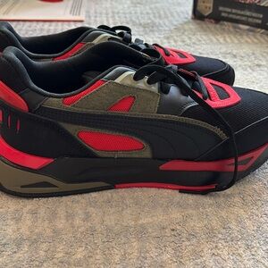 NEW Puma Men's Sneakers - Black and Red